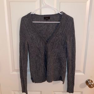 Aritzia babaton 100% cashmere cardigan